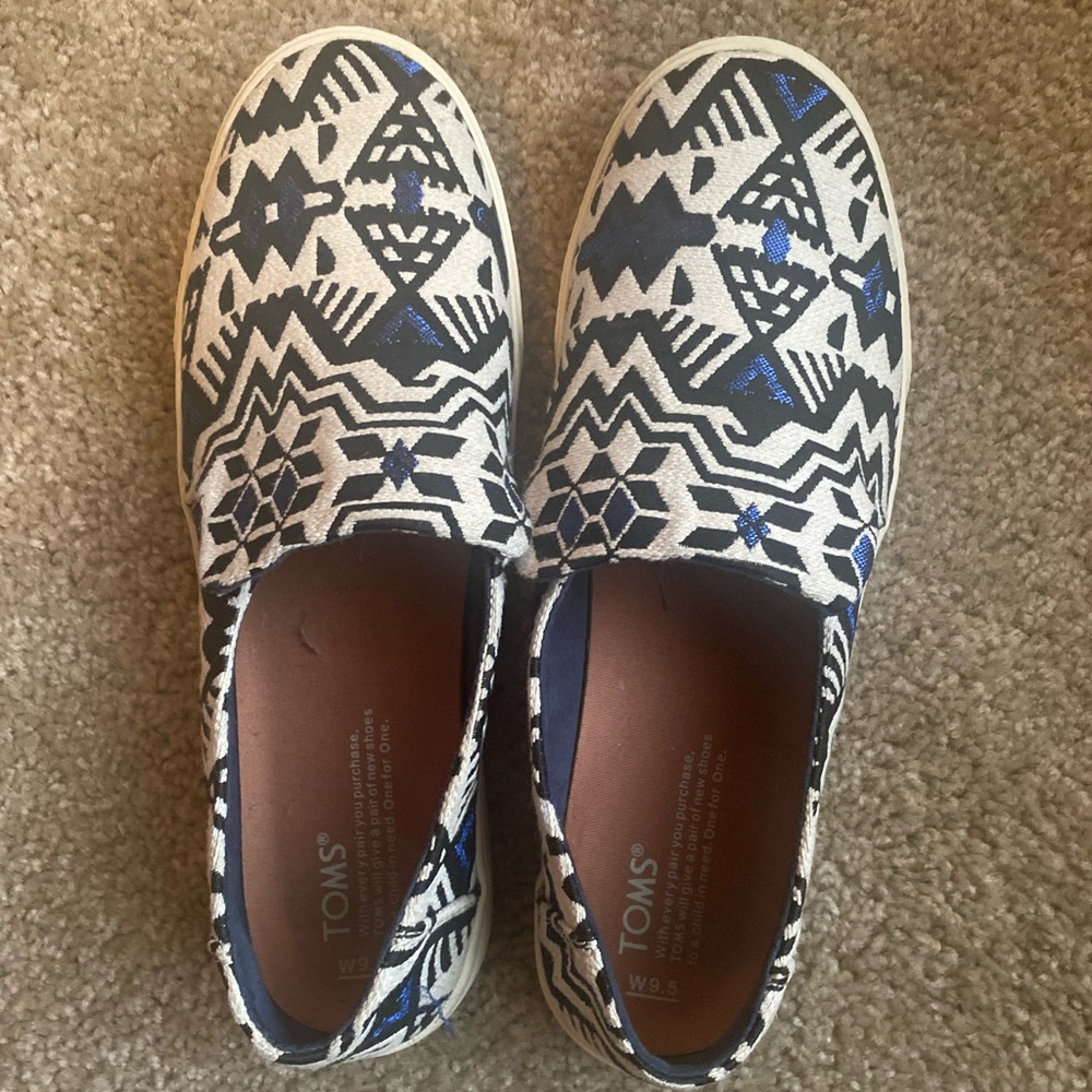 Brand New Patterned Toms